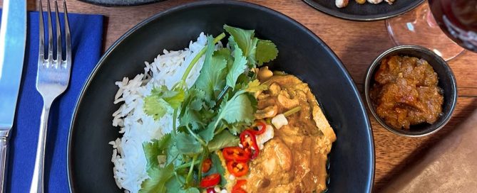 three-blue-ducks-curry-night-bellingen-1